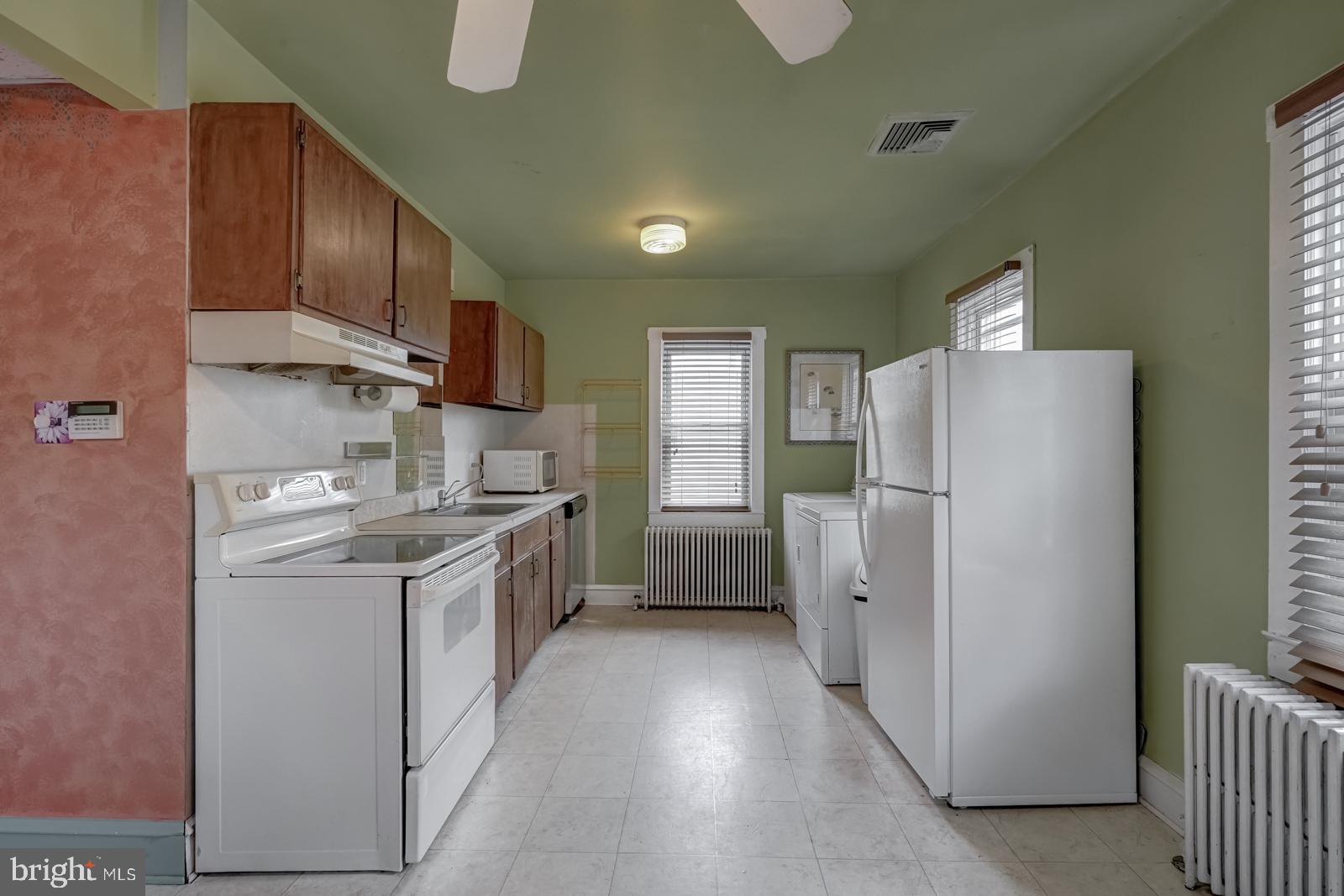 320 12th Street Hammonton, NJ 08037 - Photo 6 of 21