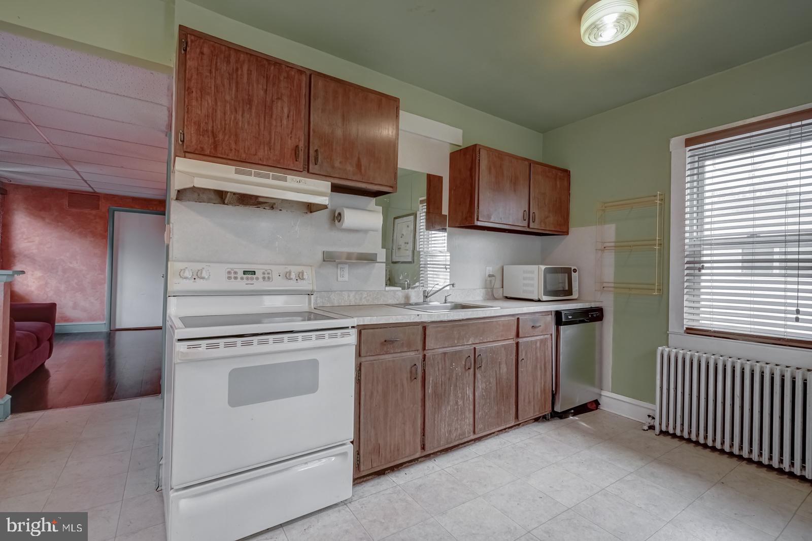320 12th Street Hammonton, NJ 08037 - Photo 8 of 21