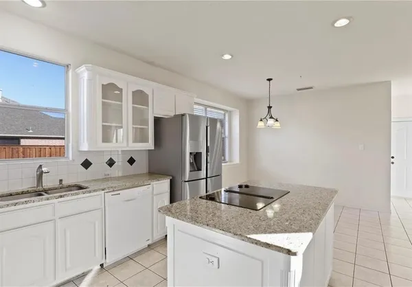 $3,500 | 1313 Bradbury Drive, Carrollton, TX 75007