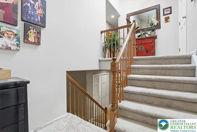 a view of a workspace with furniture