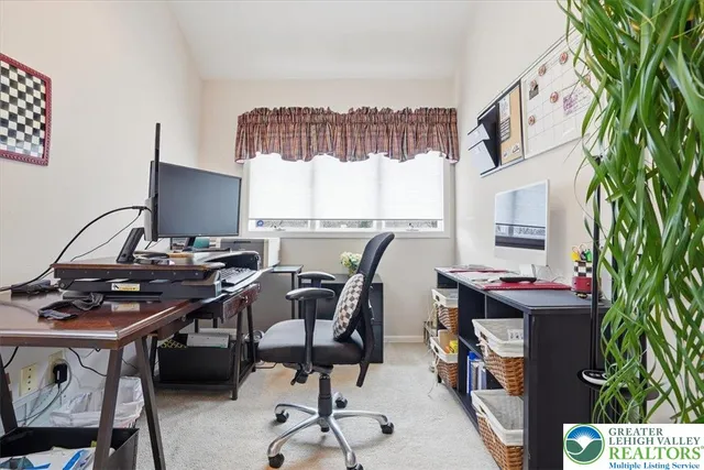 $379,880 | 9 Aspen Court, Easton, PA 18040