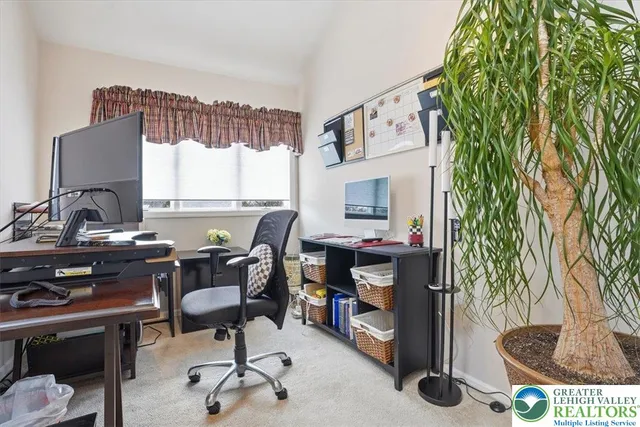 $379,880 | 9 Aspen Court, Easton, PA 18040