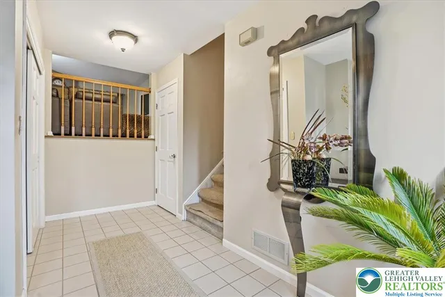 $379,880 | 9 Aspen Court, Easton, PA 18040