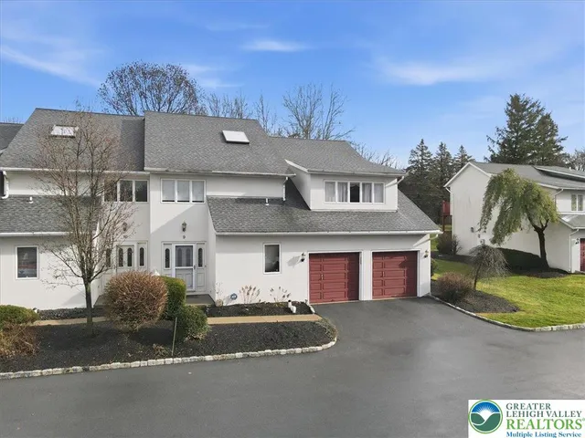 $379,880 | 9 Aspen Court, Easton, PA 18040