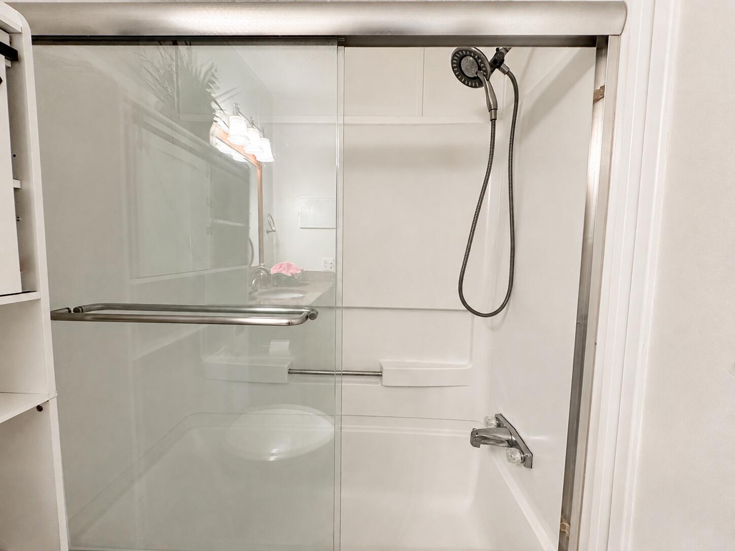 143 Anchor Road Freeport, FL 32439 - Photo 26 of 32 Bathroom 2 -Shower