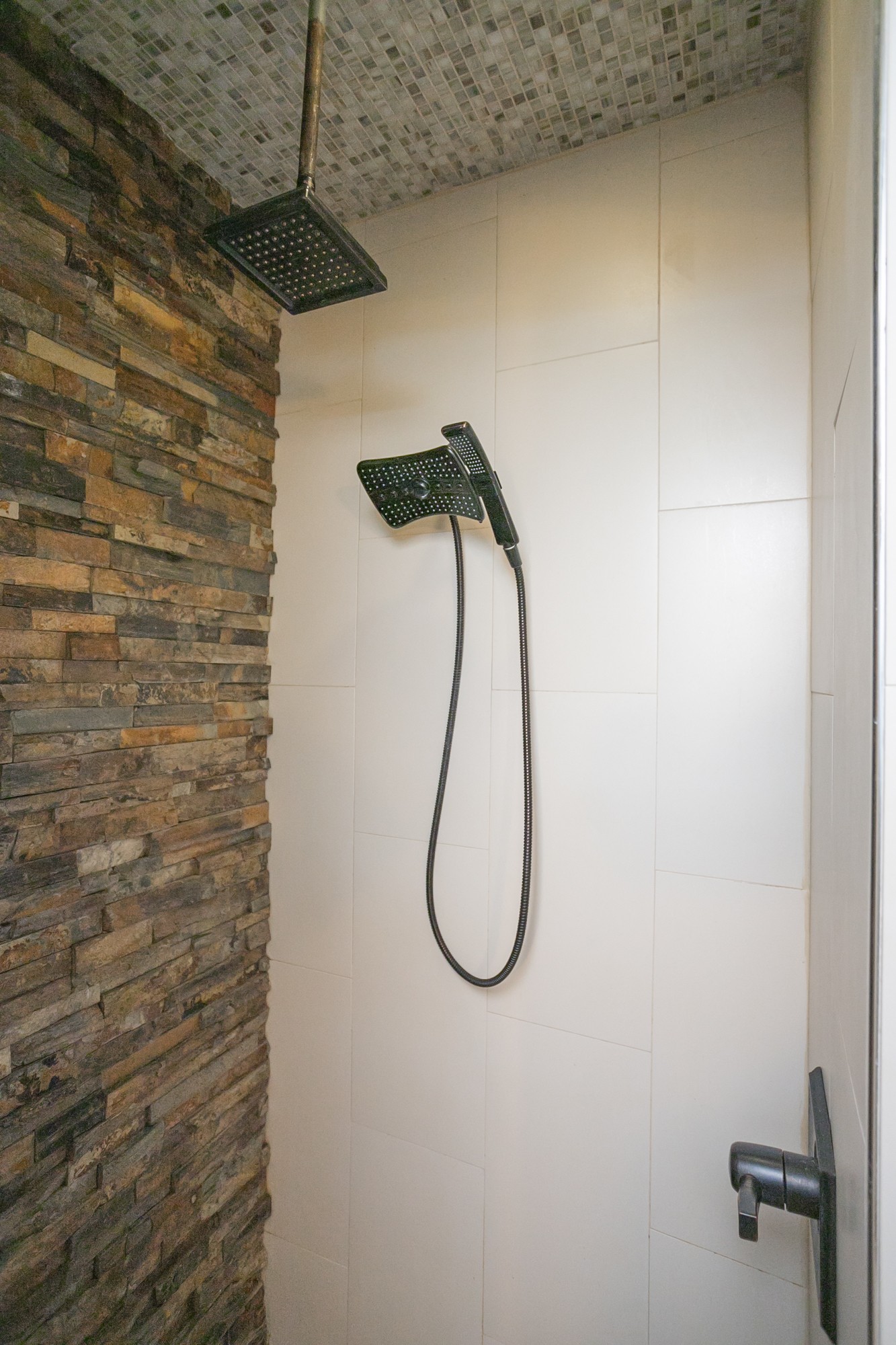 1018 Mitchell Road Nashville, TN 37206 - Photo 21 of 44 a bathroom with a shower
