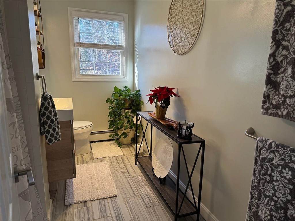 83 Whiting Street Cranston, RI 02920 - Photo 13 of 31