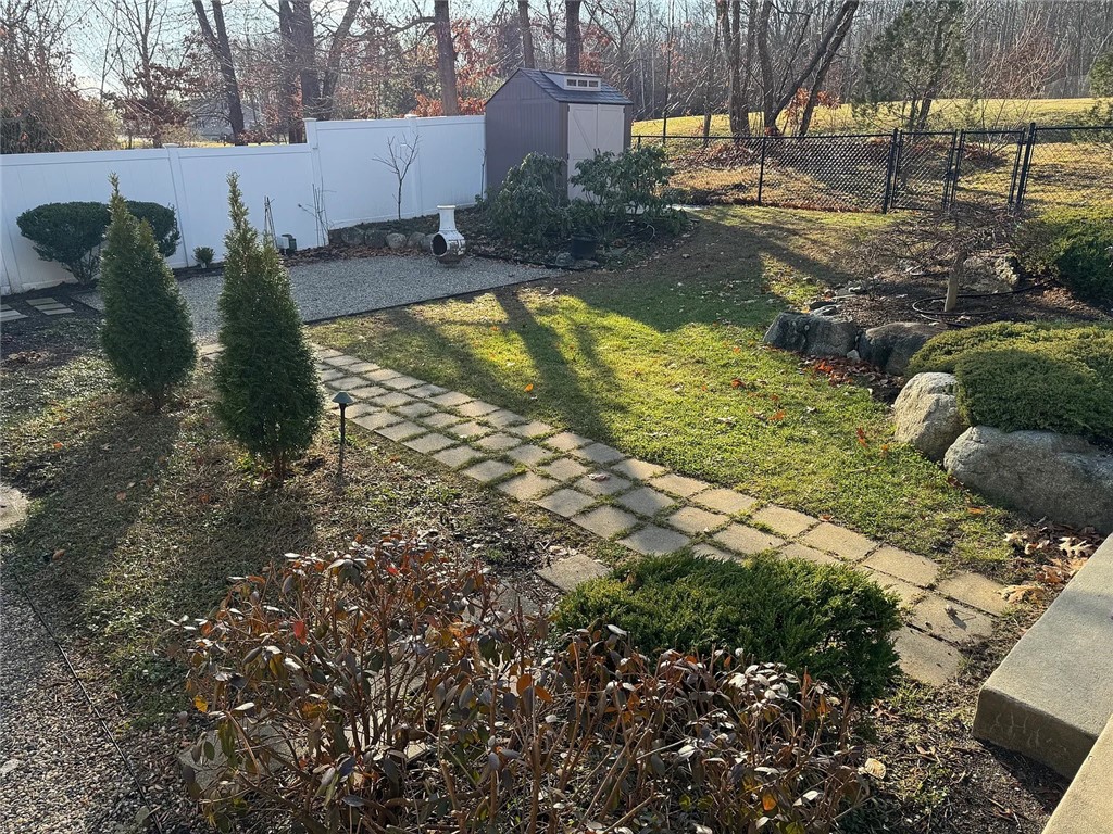 83 Whiting Street Cranston, RI 02920 - Photo 26 of 31