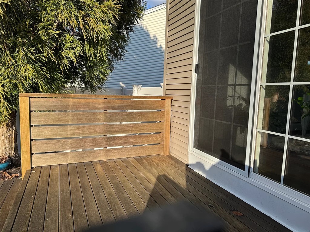 83 Whiting Street Cranston, RI 02920 - Photo 29 of 31