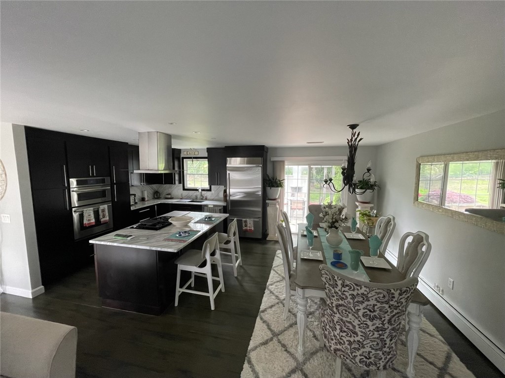 83 Whiting Street Cranston, RI 02920 - Photo 10 of 31