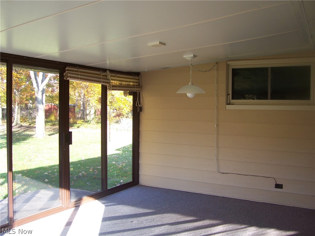 2066 Marshfield Road Cleveland, OH 44124 - Photo 13 of 17