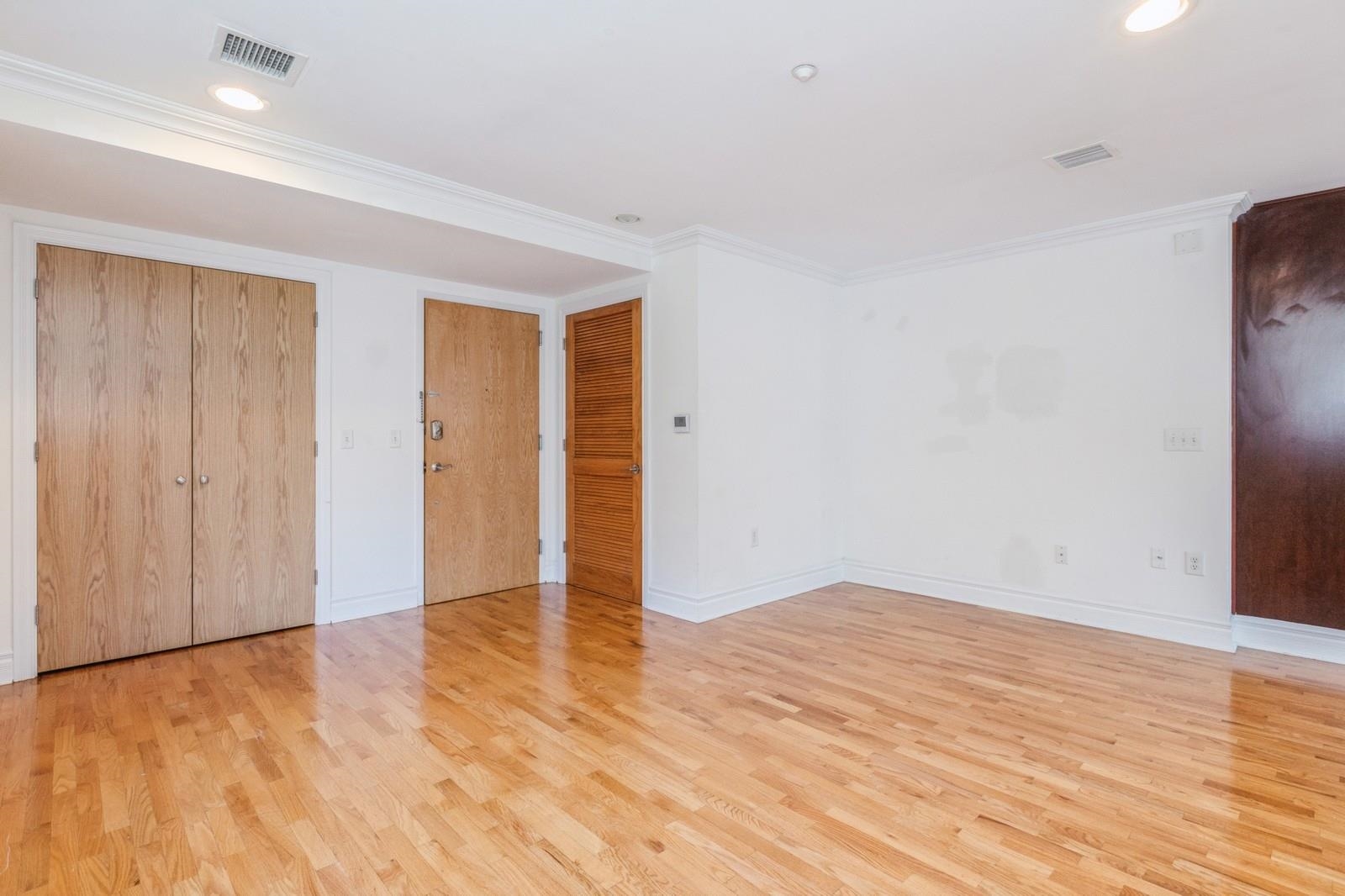 17 Meadow Road, Unit 310 Rutherford, NJ 07070 - Photo 9 of 24 Gallery Image 9