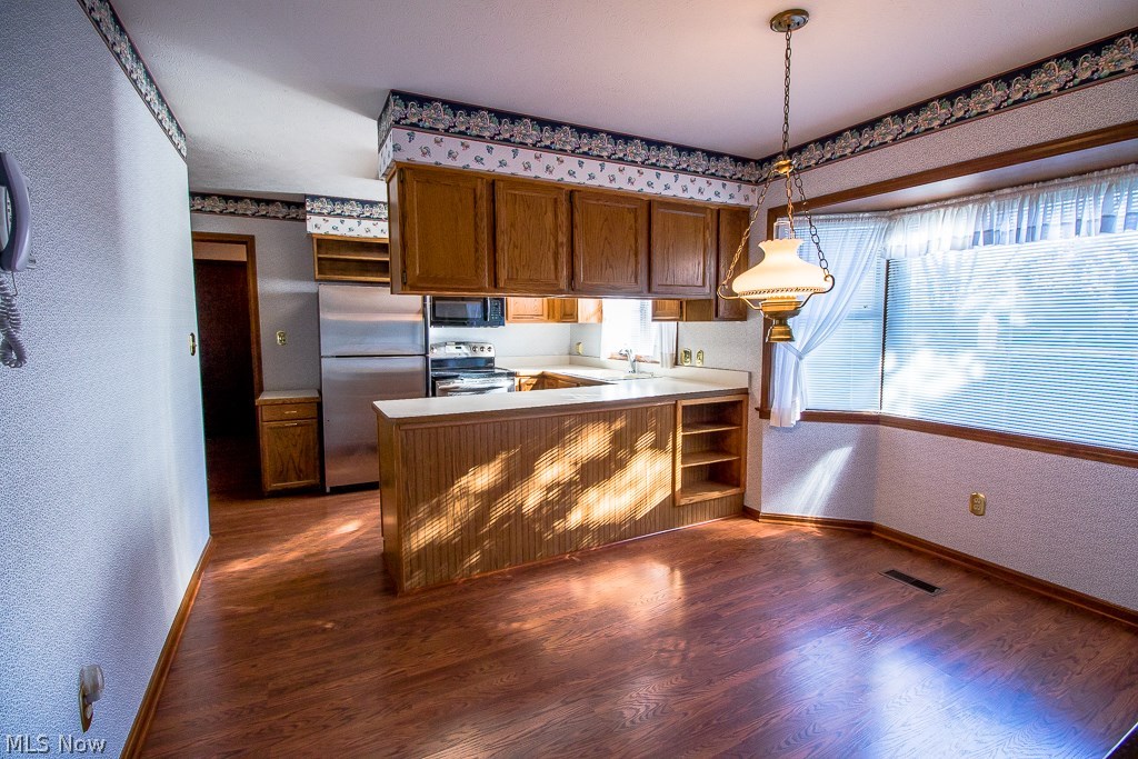 2780 Rockefeller Road Wickliffe, OH 44092 - Photo 11 of 19 Gallery Image 11