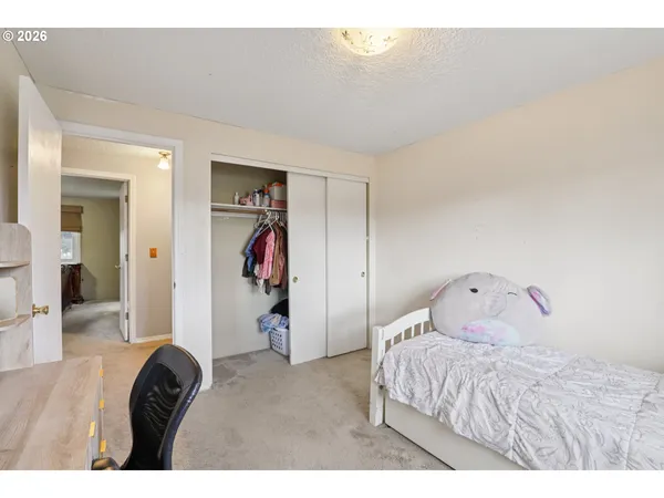 $400,000 | 691 Southwest Linneman Court, Gresham, OR 97030