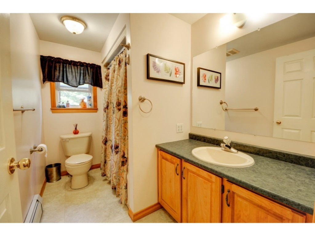 5 A Janet Street Rochester, NH 03867 - Photo 21 of 36