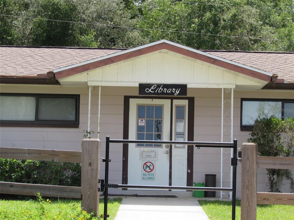 0 Southwest Big Bear Ridge Dunnellon, FL 34431 - Photo 10 of 19 a view of a house with a yard