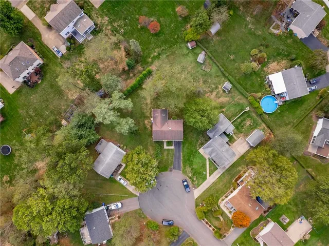 $345,000 | 220 Cameron Drive, Cranberry Township, PA 16066