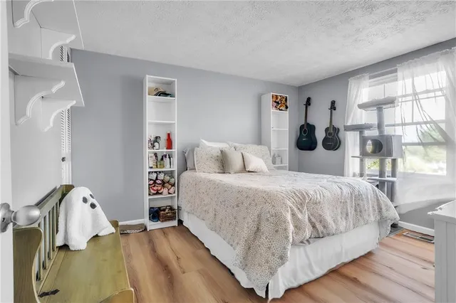 $345,000 | 220 Cameron Drive, Cranberry Township, PA 16066