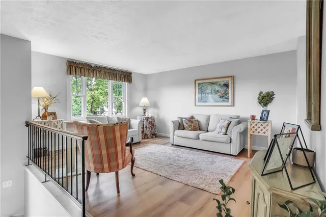 $345,000 | 220 Cameron Drive, Cranberry Township, PA 16066