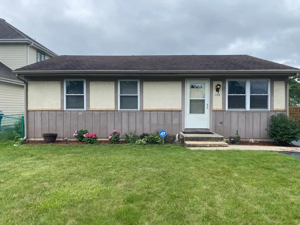 $2,200 | 580 Comstock Avenue, Elmhurst, IL 60126