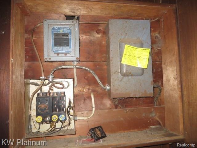 1479 South Range Road St. Clair, MI 48079 - Photo 26 of 40 IMG_3304.JPG
