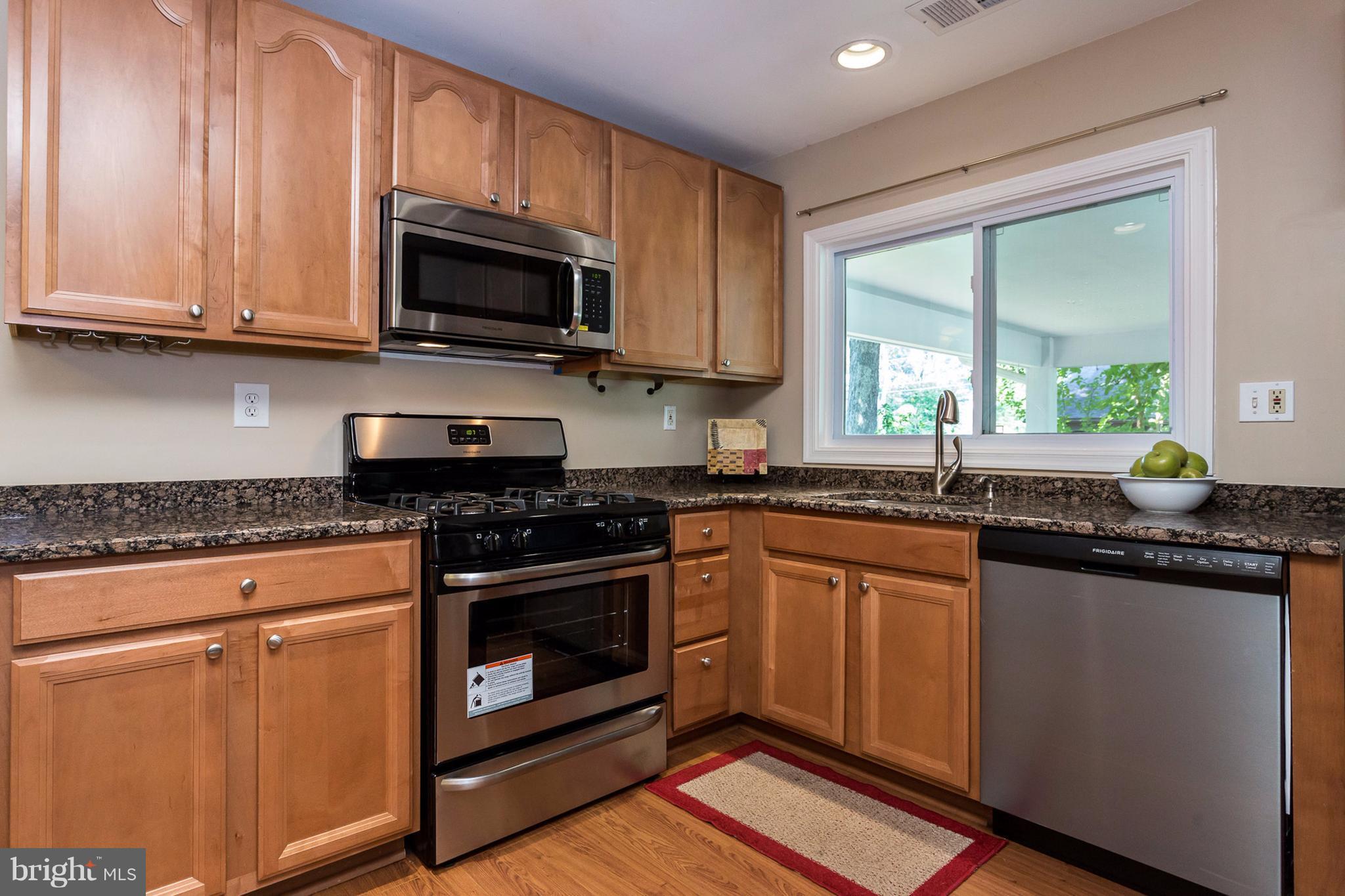 5503 Ferndale Street Springfield, VA 22151 - Photo 11 of 30 Kitchen