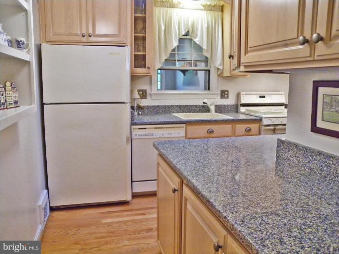 8605 Aponi Road Vienna, VA 22180 - Photo 7 of 16 Kitchen
