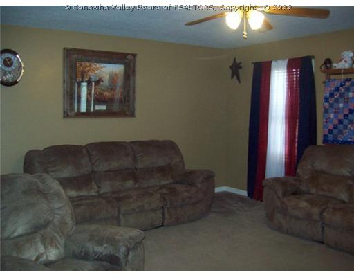 694 Ridgeview Drive Ripley, WV 25271 - Photo 3 of 8 Living Room.