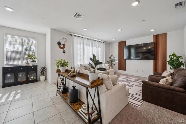 $699,999 | 2915 Shaver Street, Fairfield, CA 94533