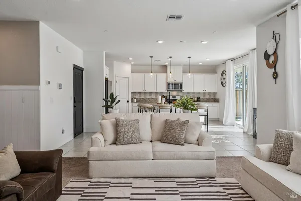 $699,999 | 2915 Shaver Street, Fairfield, CA 94533