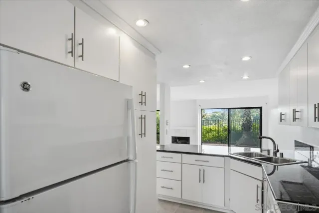 $1,349,000 | 8725 Caminito Abrazo, La Jolla, CA 92037