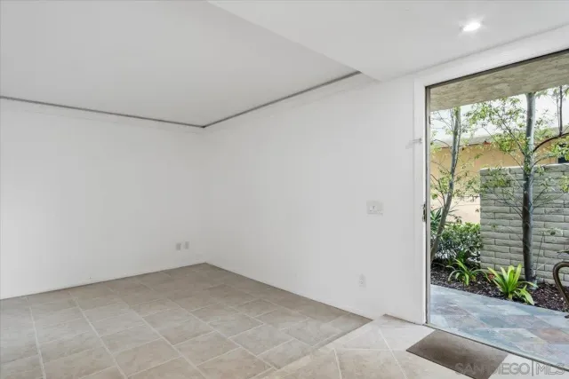 $1,349,000 | 8725 Caminito Abrazo, La Jolla, CA 92037