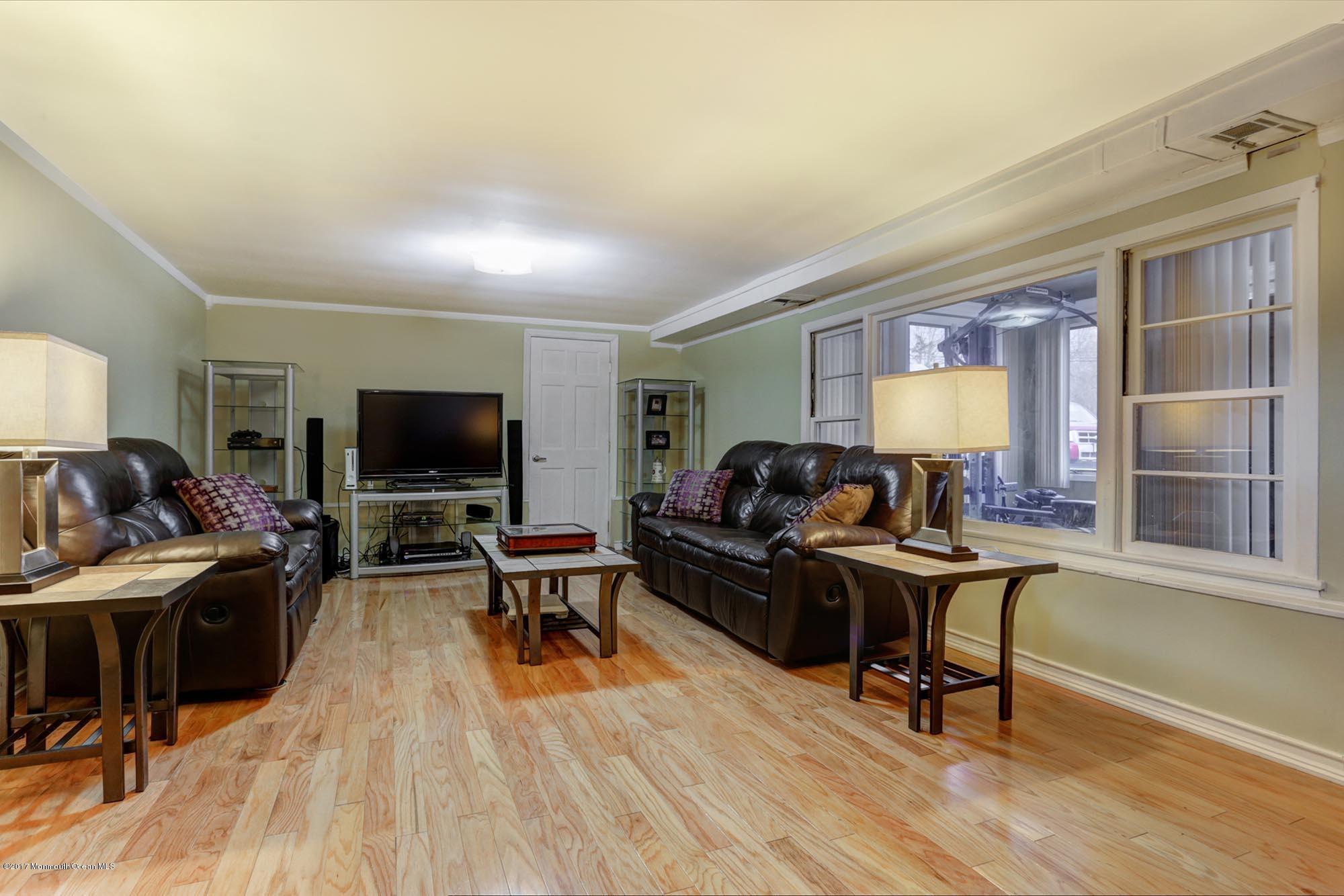 56 Edgar Road Matawan, NJ 07747 - Photo 10 of 22 FAMILY ROOM