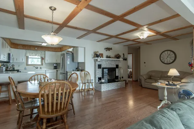 $624,900 | 46474 Bay Avenue, Isle, MN 56342