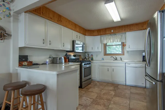 $624,900 | 46474 Bay Avenue, Isle, MN 56342