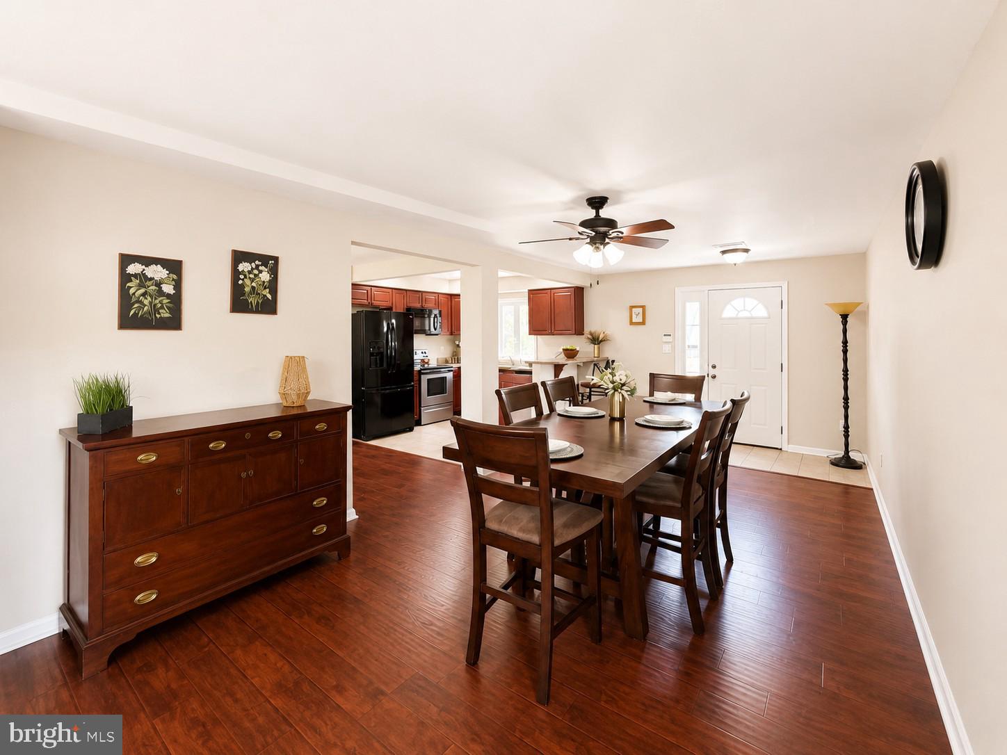 32 Great Oak Road Levittown, PA 19057 - Photo 4 of 27