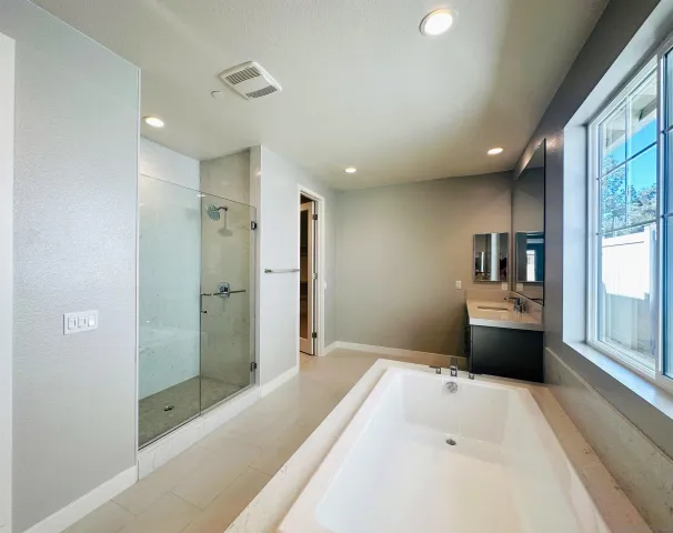 $2,166,990 | 13765 Holly Oak Way, Poway, CA 92064