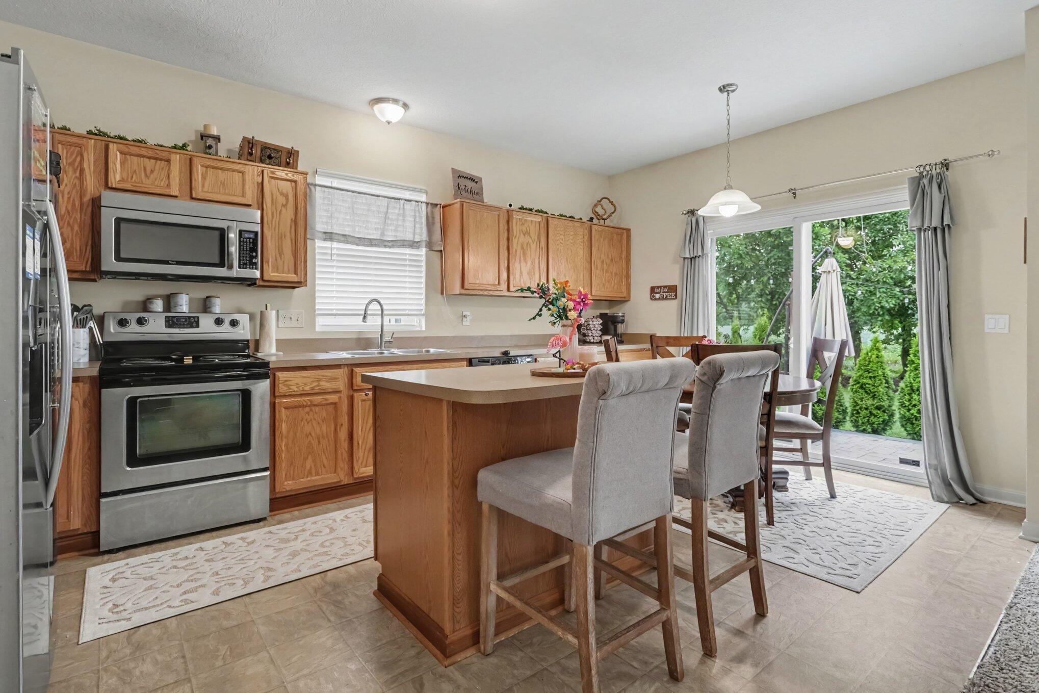 5806 Northup Road Dublin, OH 43016 - Photo 9 of 44 016_file_3591