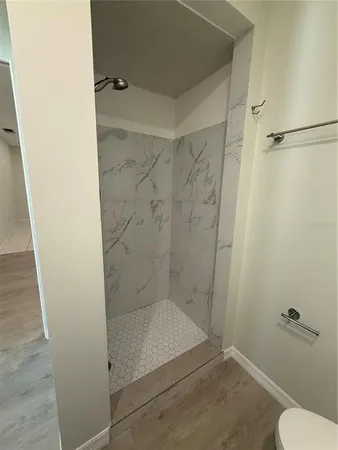 $1,800 | 2118 Michele Drive, Sarasota, FL 34231