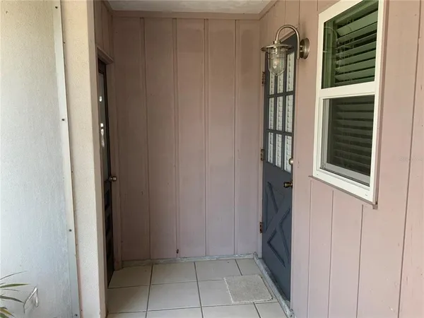 $1,800 | 2118 Michele Drive, Sarasota, FL 34231