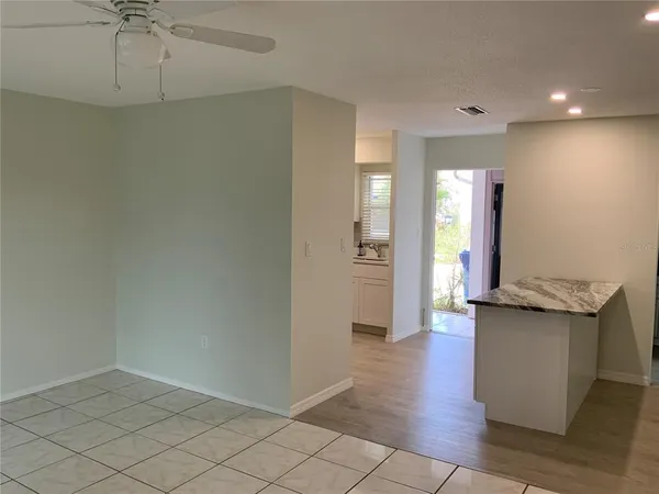 $1,800 | 2118 Michele Drive, Sarasota, FL 34231