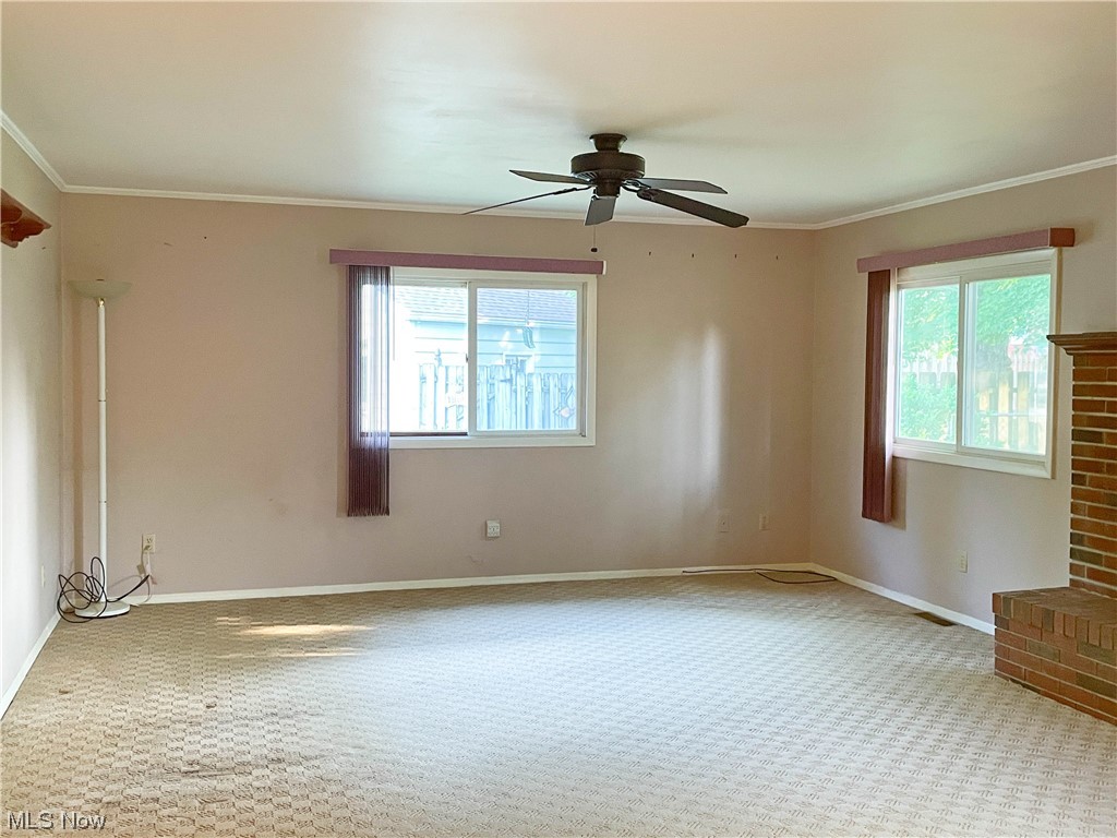 149 Iroquois Street Struthers, OH 44471 - Photo 3 of 35