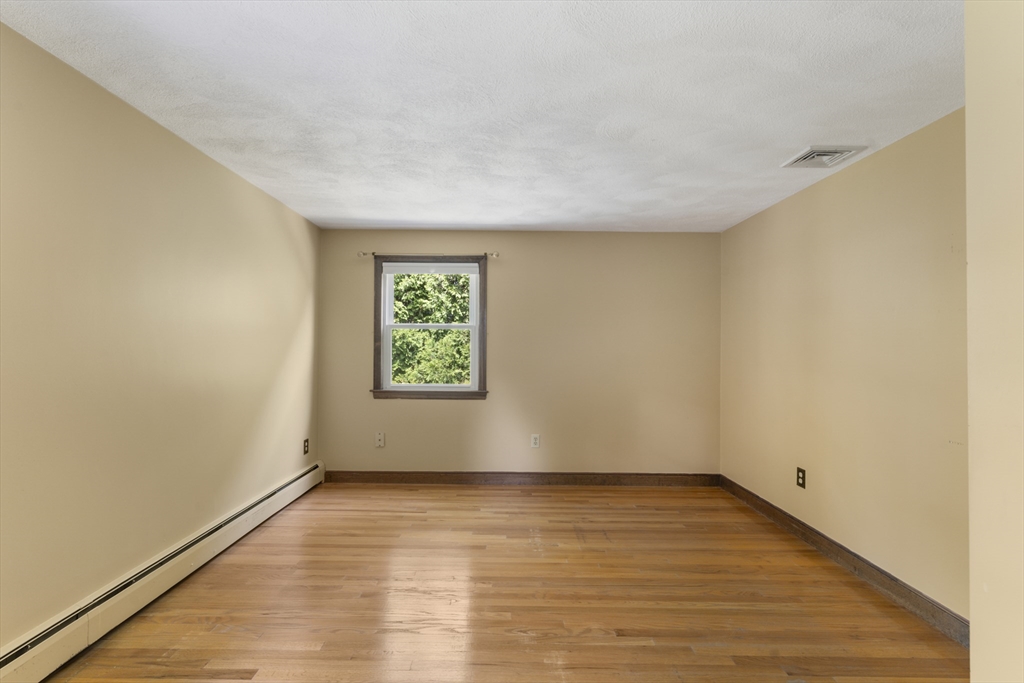1 Robin Road Milford, MA 01757 - Photo 19 of 28 Gallery Image 19