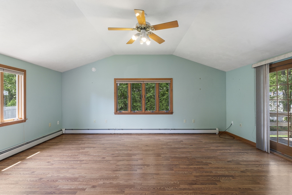 1 Robin Road Milford, MA 01757 - Photo 5 of 28 Gallery Image 5