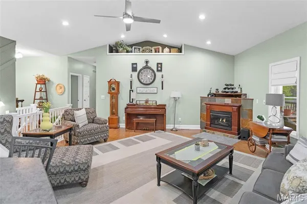 $429,900 | 315 Westview Drive, Edwardsville, IL 62025