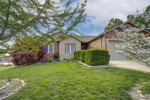 $429,900 | 315 Westview Drive, Edwardsville, IL 62025