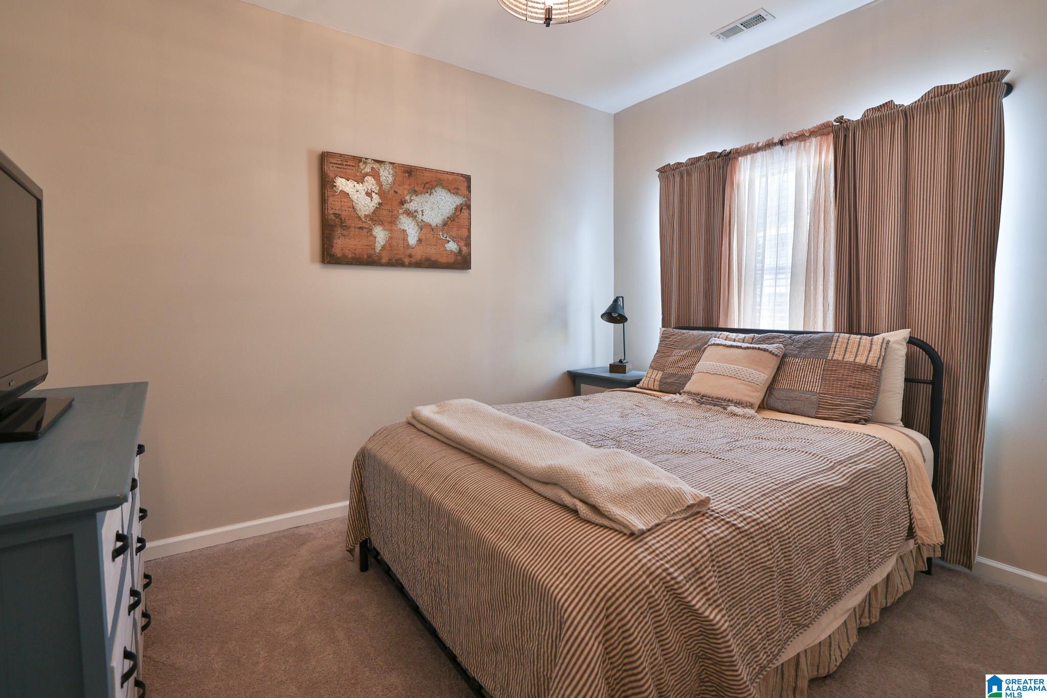 1528 Oliver Road Leeds, AL 35094 - Photo 25 of 32