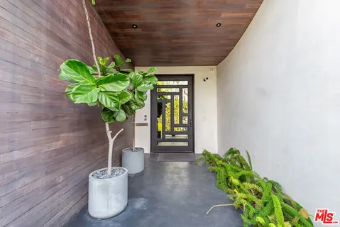 $3,795,000 | 6610 Maryland Drive, Los Angeles, CA 90048