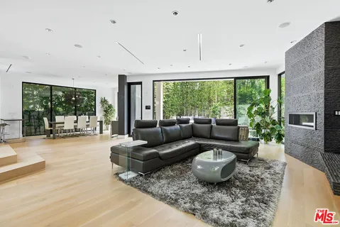 $3,795,000 | 6610 Maryland Drive, Los Angeles, CA 90048