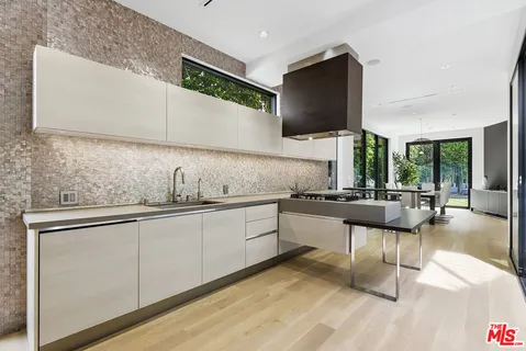 $3,795,000 | 6610 Maryland Drive, Los Angeles, CA 90048